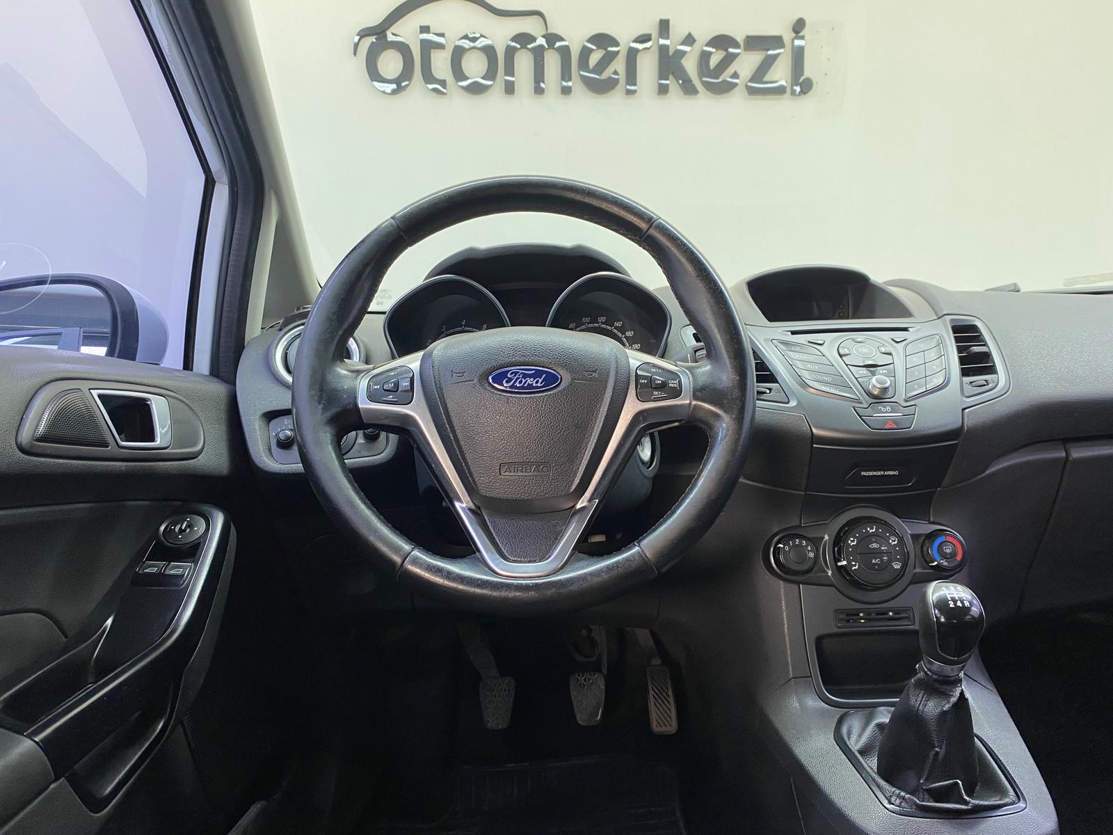 FORD FIESTA 4